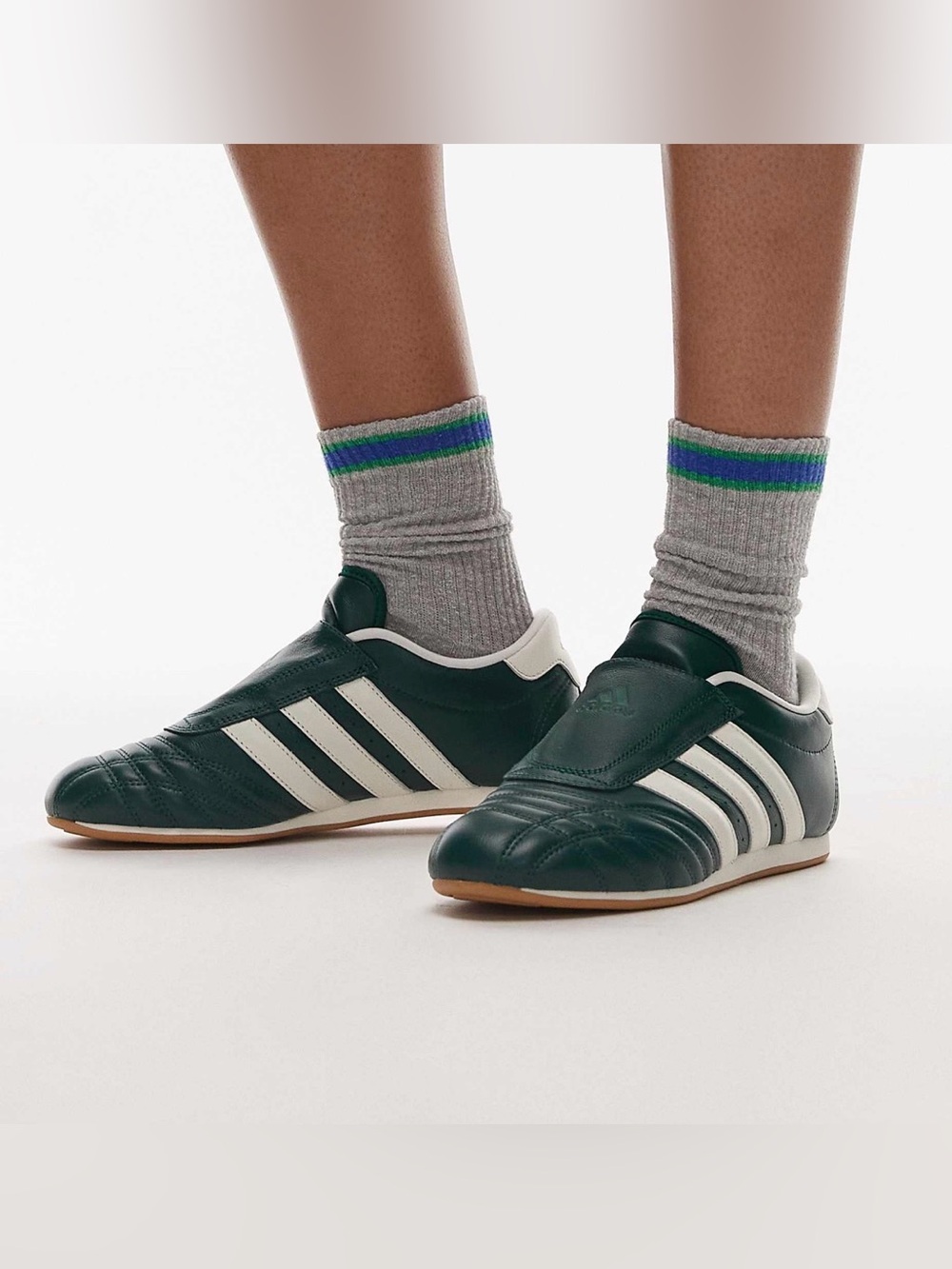 adidas green pull on sneakers size 8